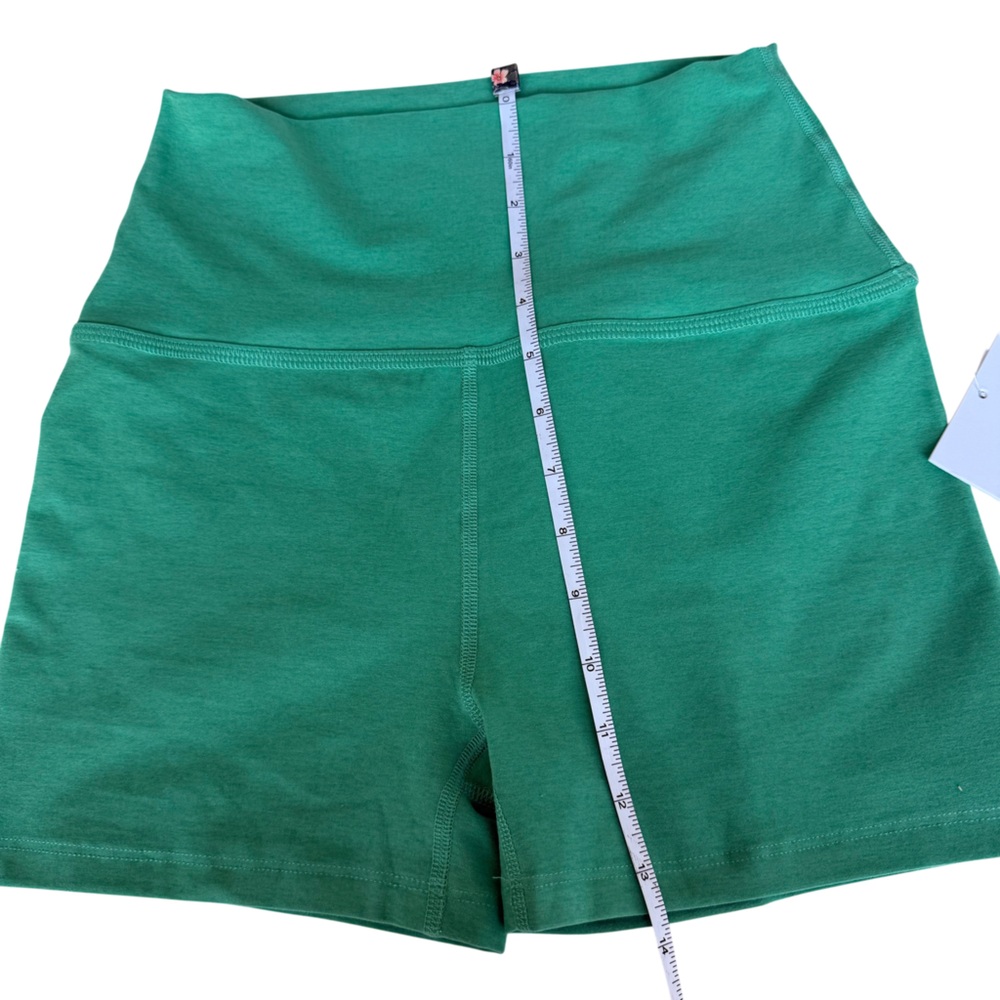 Beyond Yoga Green Women's Shorts - Picture 3 of 10